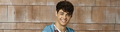 Noah Centineo: Filme, Serien und。